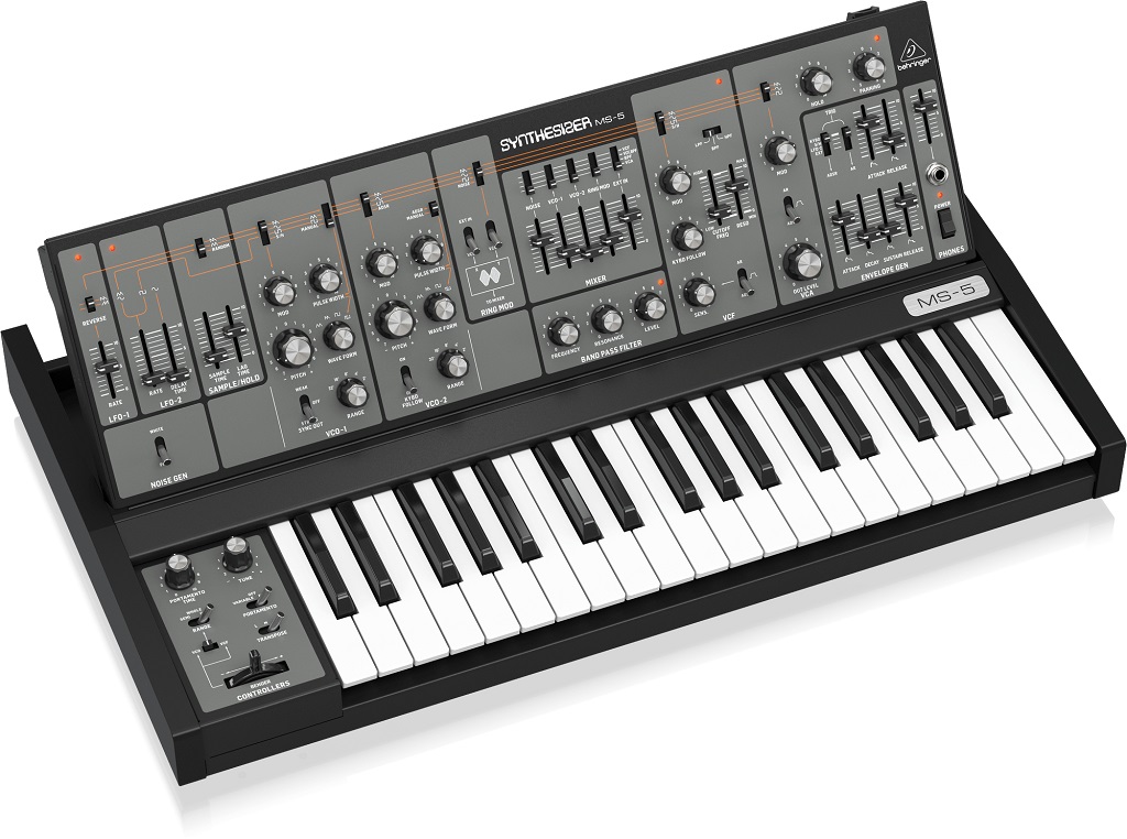 Behringer MS-5 Synthesizer slant