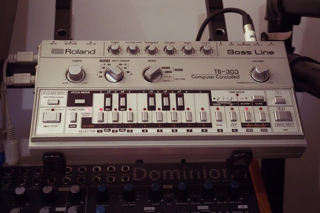 Roland TB-303