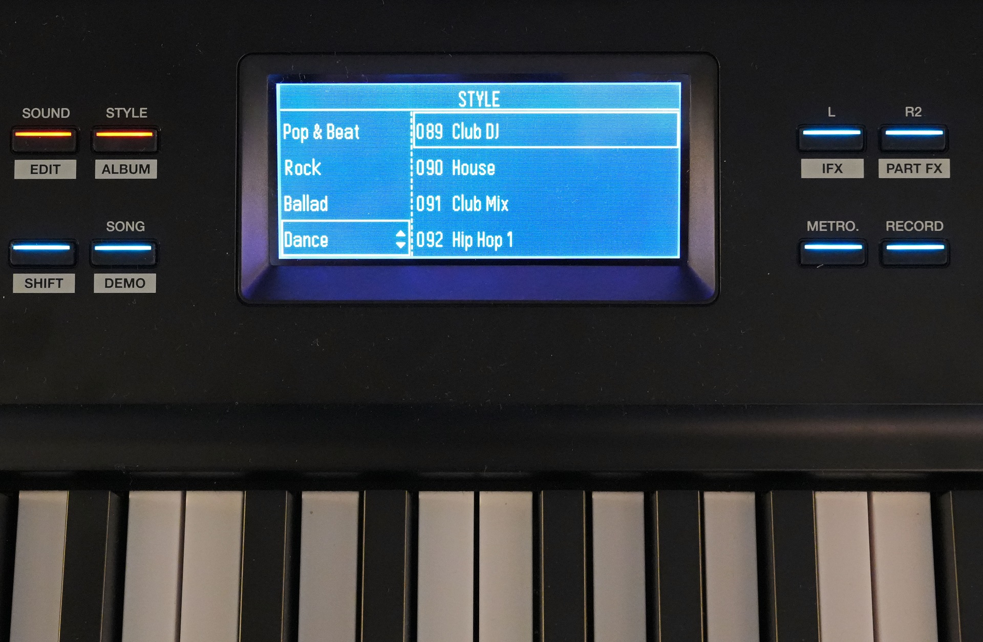 Fame SP-5 Digitalpiano Arranger Stylelist